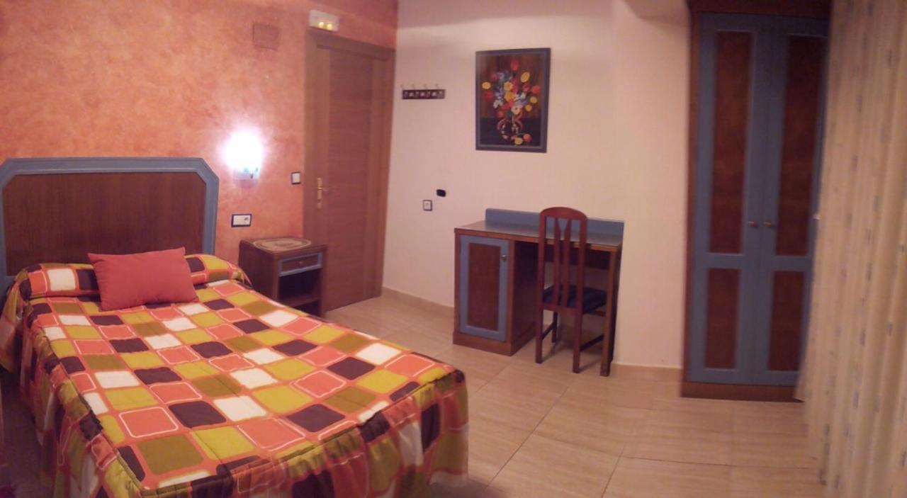 Hostal Conchi Miranda de Ebro Extérieur photo