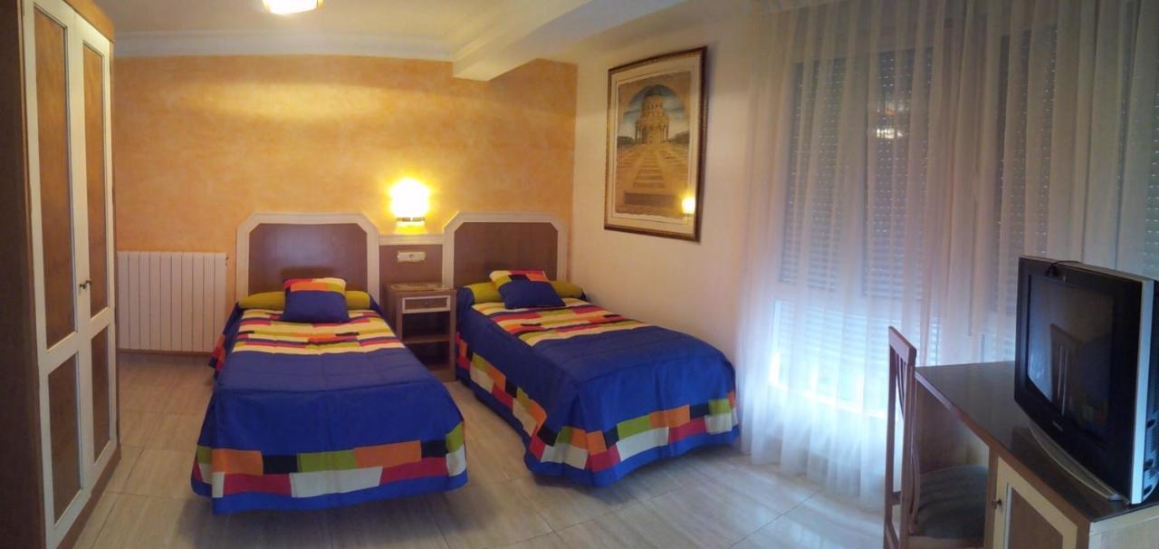 Hostal Conchi Miranda de Ebro Extérieur photo